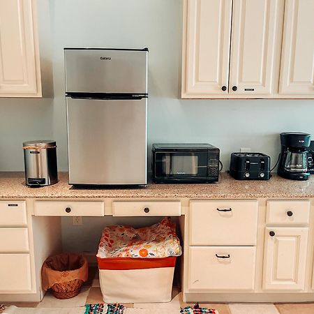 Cozy Guest House Studio Apartment Greensboro Exteriör bild